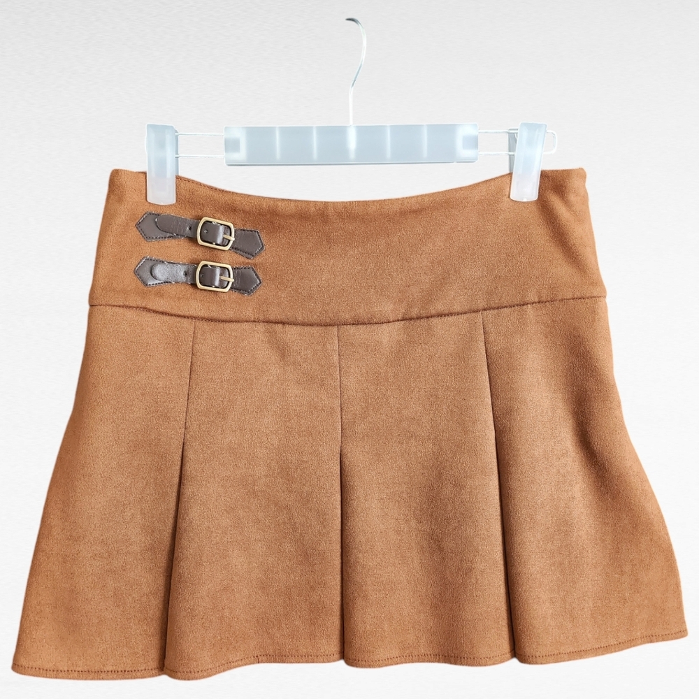 Cider Brown Buckle Pleated Miniskirt NWOT